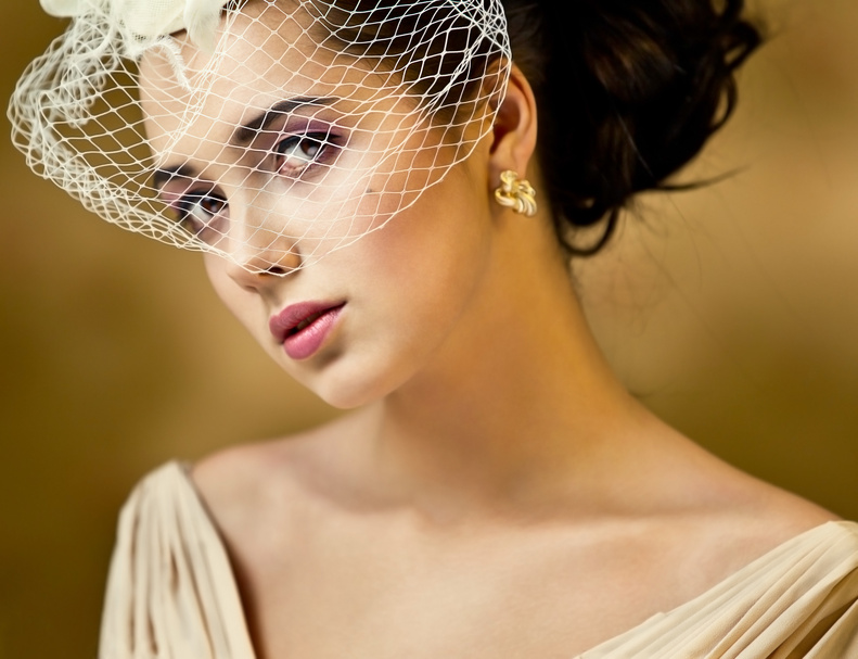 Örhängen: Karat gold bridal jewelry—for a classy touch